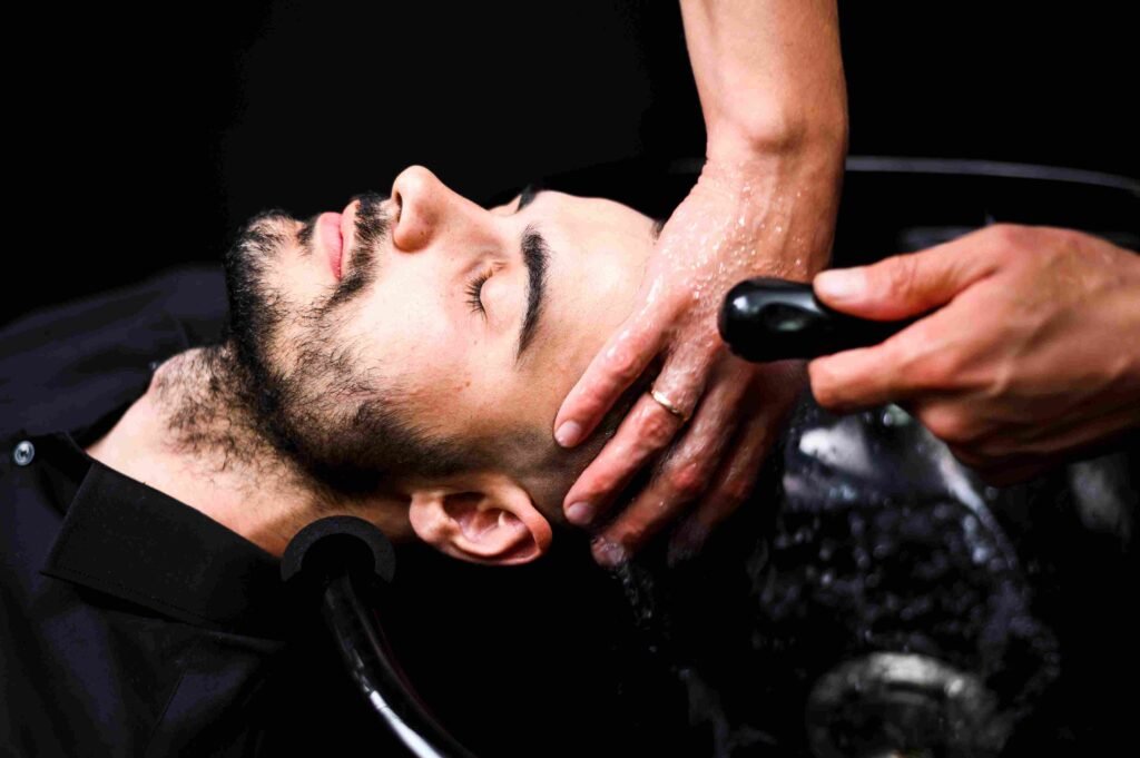 How Deep Conditioning Treatments Help Repair Dry Hair